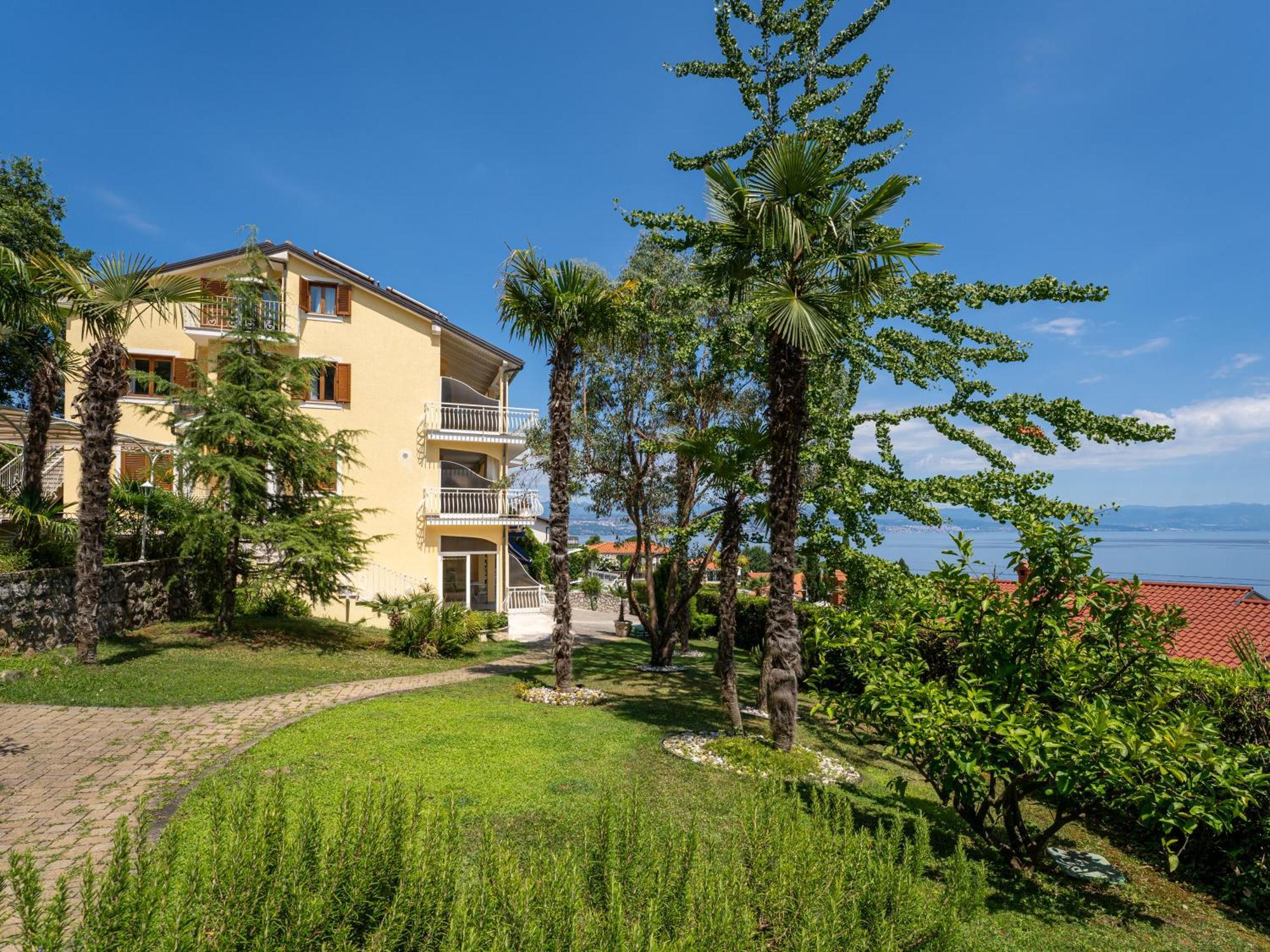 Villa Mona Lisa Lovran - Croatia Eksteriør billede