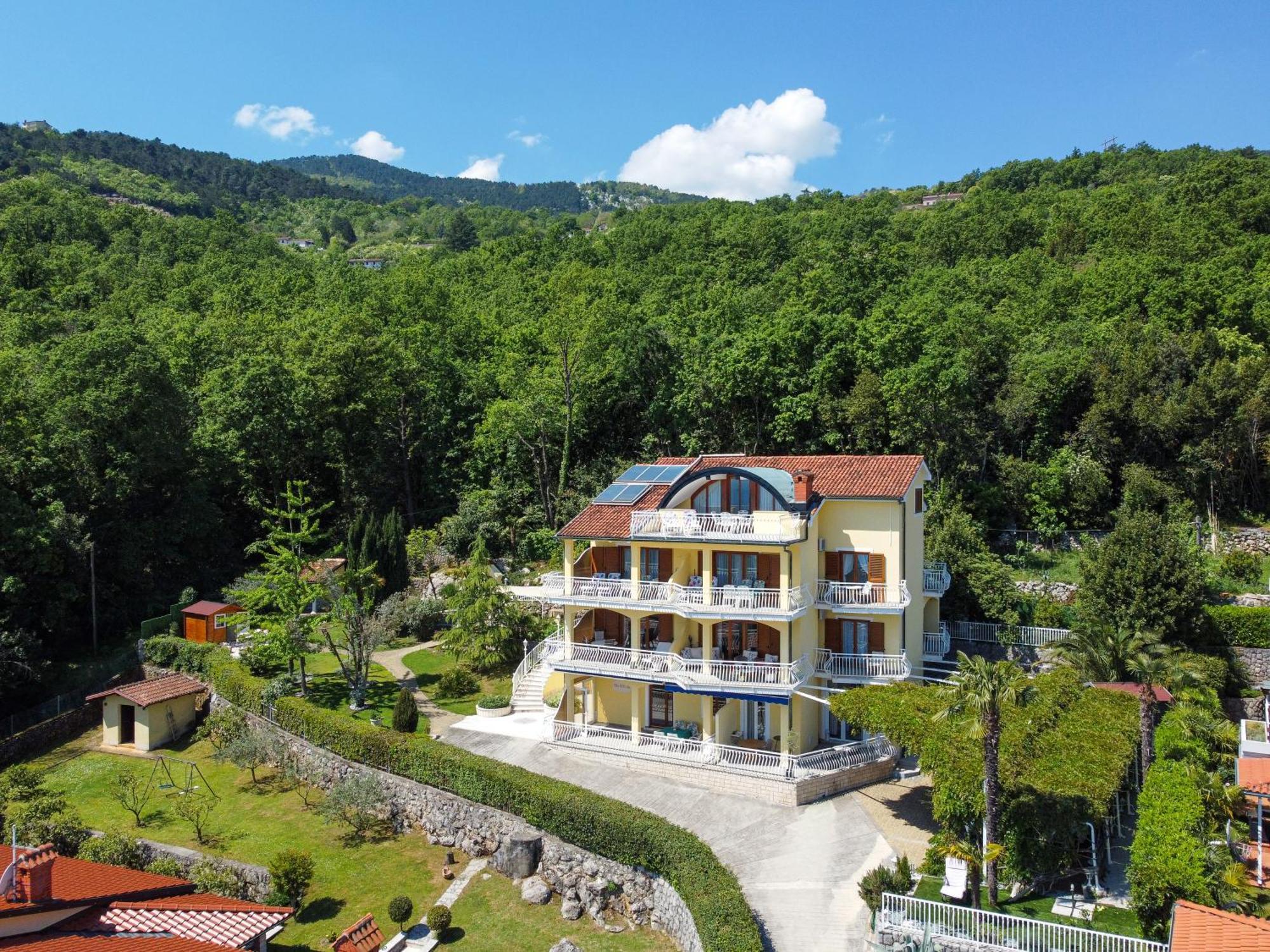 Villa Mona Lisa Lovran - Croatia Eksteriør billede